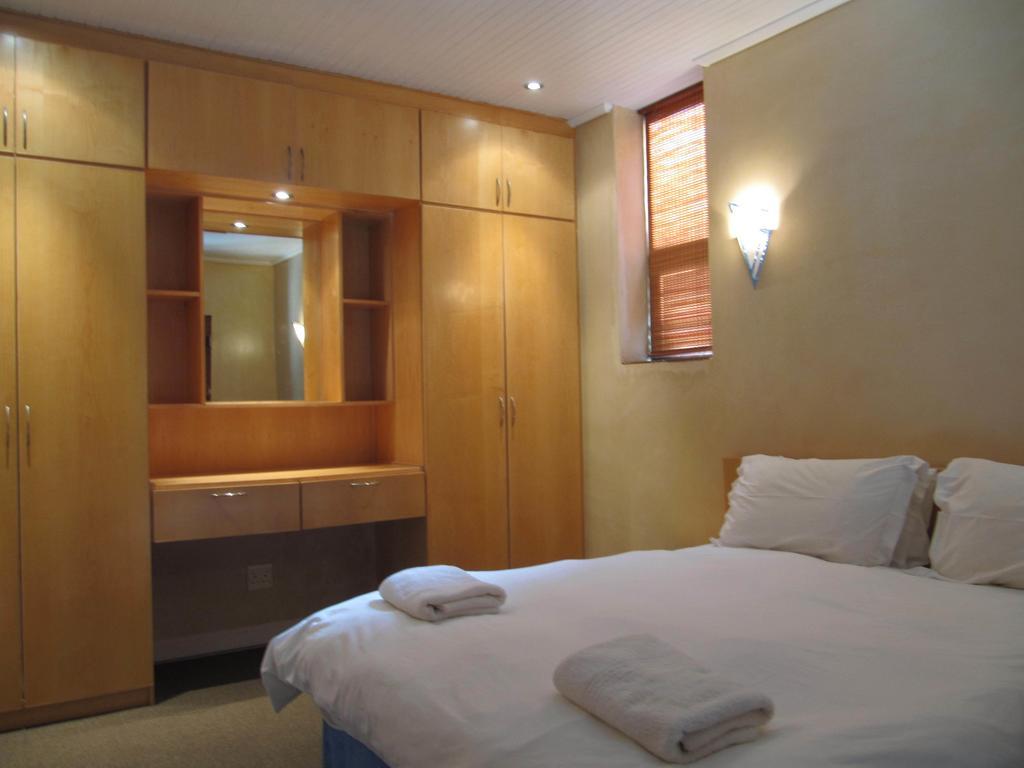 Flora Bay Resort Hout Bay Quarto foto